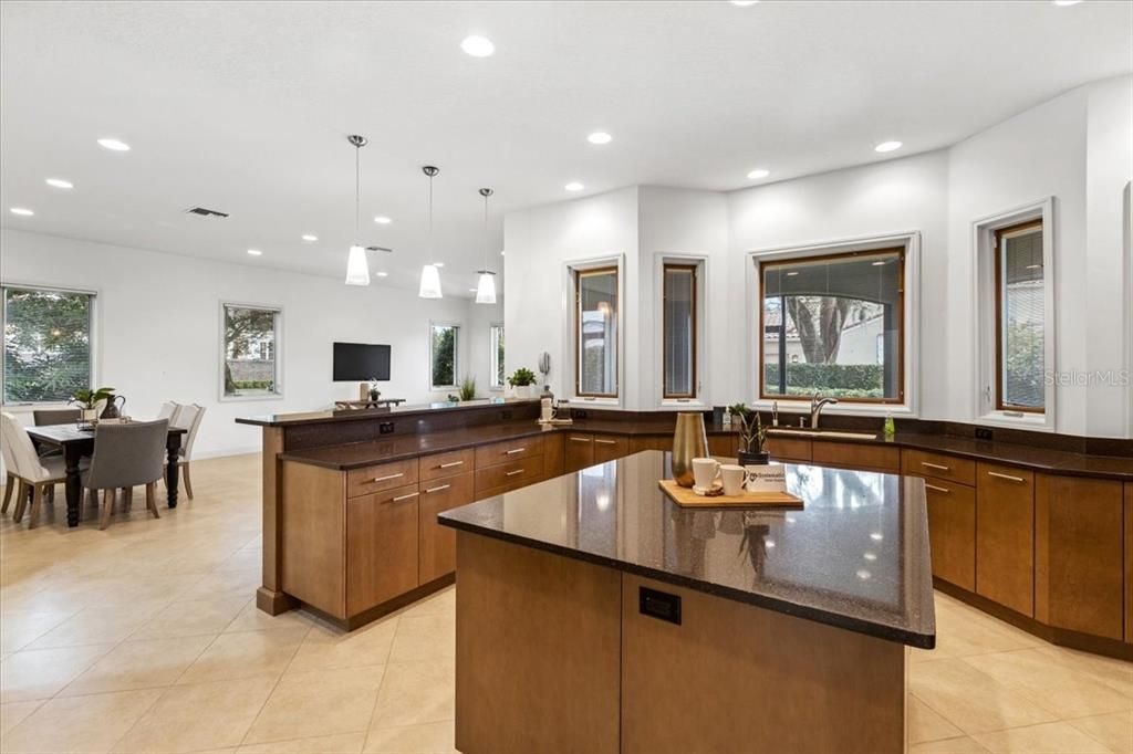 Recently Sold: $1,590,000 (4 beds, 3 baths, 3673 Square Feet)
