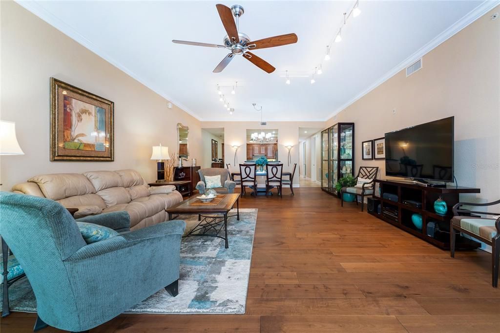 Recently Sold: $555,000 (2 beds, 2 baths, 2225 Square Feet)