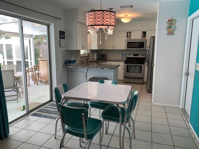 Recently Sold: $259,500 (2 beds, 2 baths, 960 Square Feet)