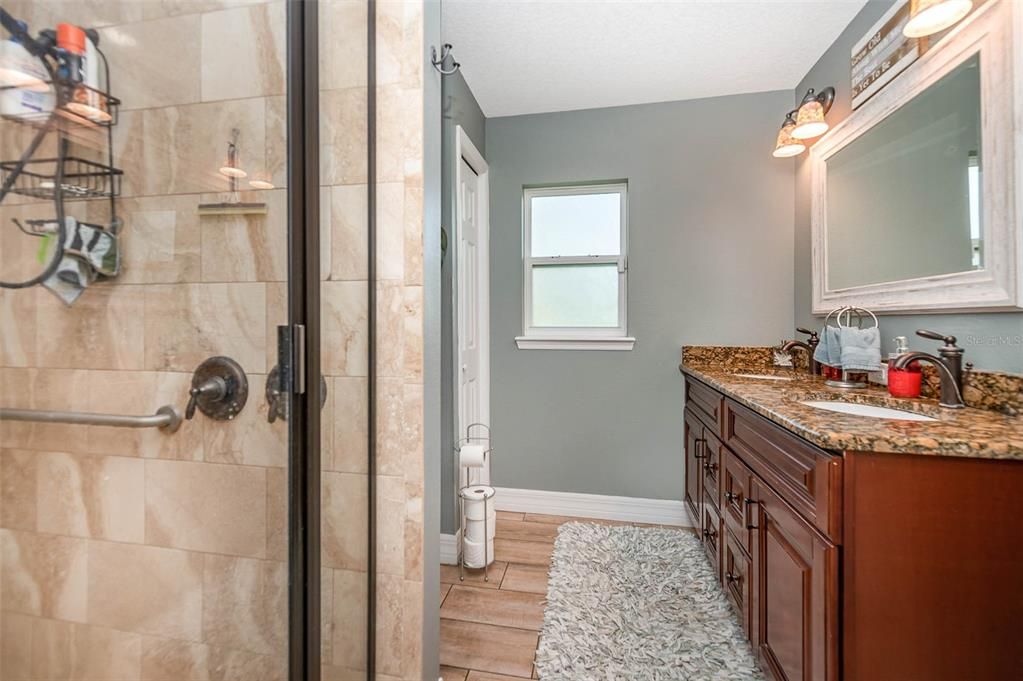 Recently Sold: $555,555 (3 beds, 2 baths, 1792 Square Feet)