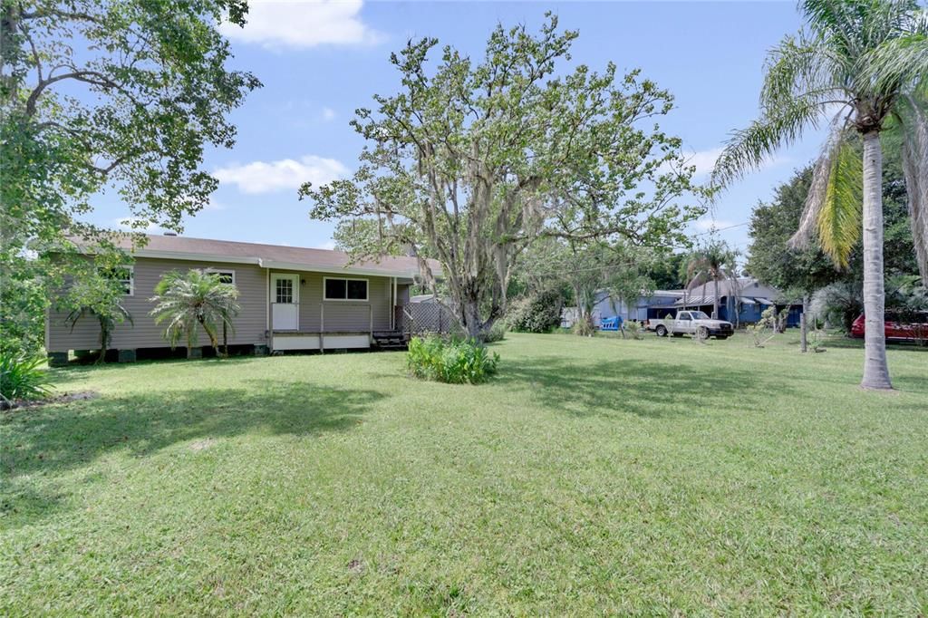 Recently Sold: $200,000 (3 beds, 1 baths, 784 Square Feet)