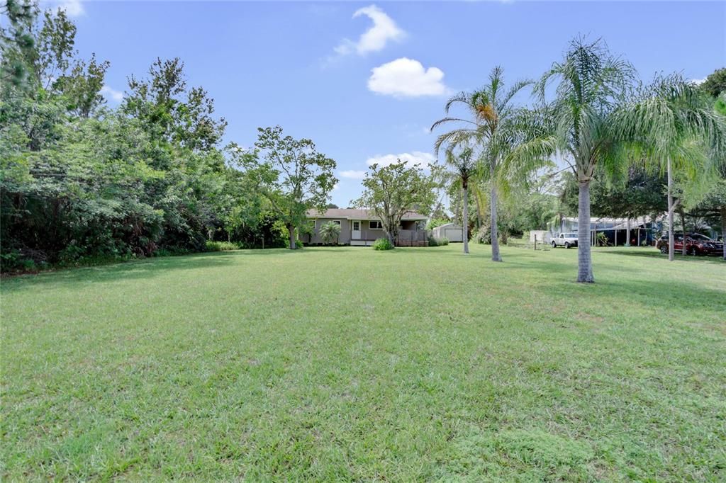 Recently Sold: $200,000 (3 beds, 1 baths, 784 Square Feet)