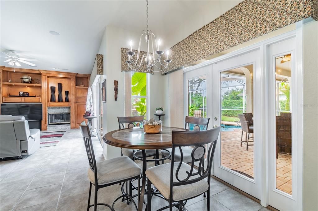 Recently Sold: $575,000 (5 beds, 3 baths, 3038 Square Feet)