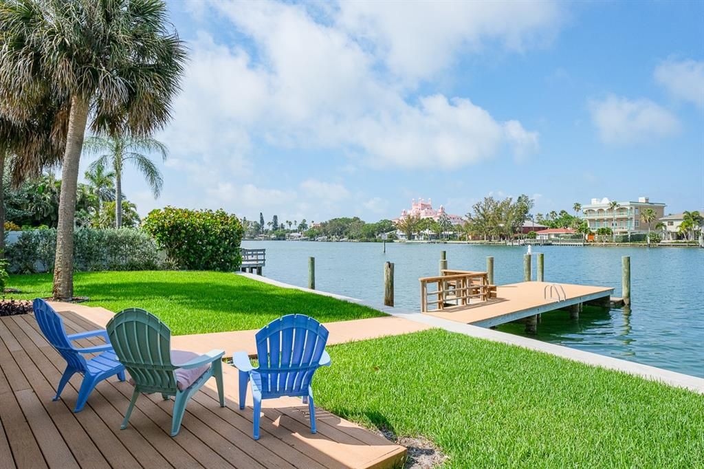 Recently Sold: $1,880,000 (4 beds, 5 baths, 3576 Square Feet)