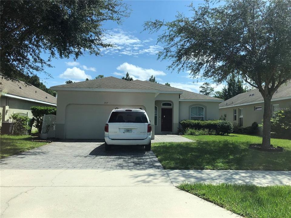 Recently Sold: $220,000 (3 beds, 2 baths, 1257 Square Feet)