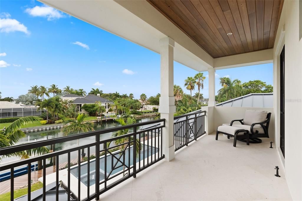 Recently Sold: $4,995,000 (4 beds, 4 baths, 4316 Square Feet)