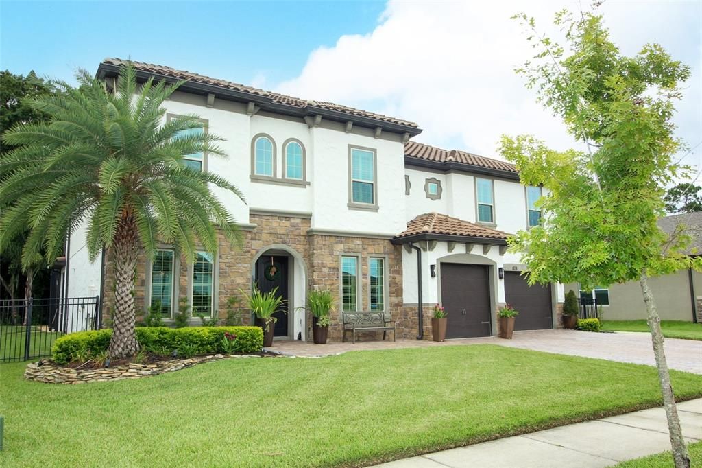 Recently Sold: $825,000 (5 beds, 4 baths, 4270 Square Feet)
