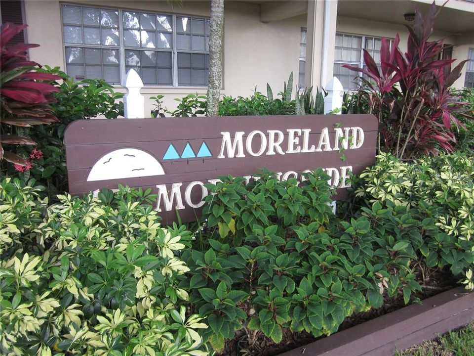 MORELAND AT MORNINGSIDE COMMUNITY SIGN.