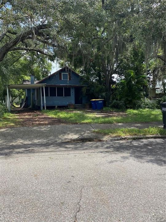 Recently Sold: $271,300 (3 beds, 1 baths, 950 Square Feet)