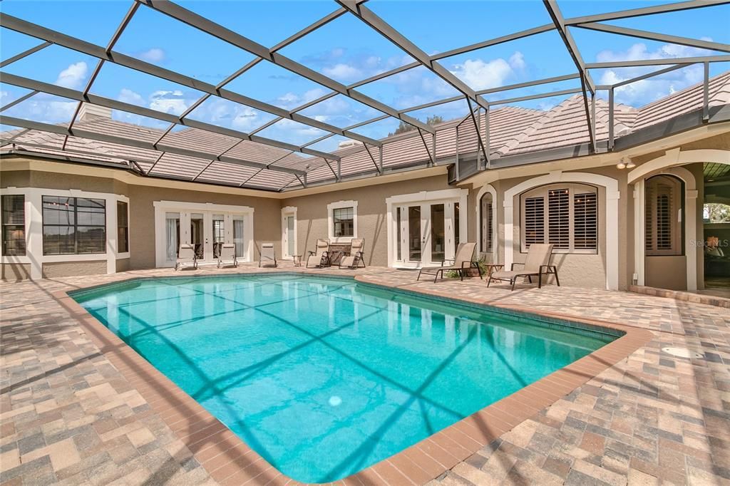 Recently Sold: $2,200,000 (4 beds, 4 baths, 5405 Square Feet)