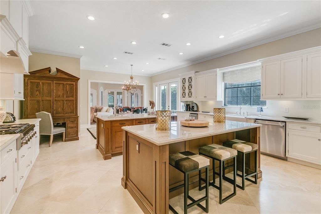 Recently Sold: $2,200,000 (4 beds, 4 baths, 5405 Square Feet)