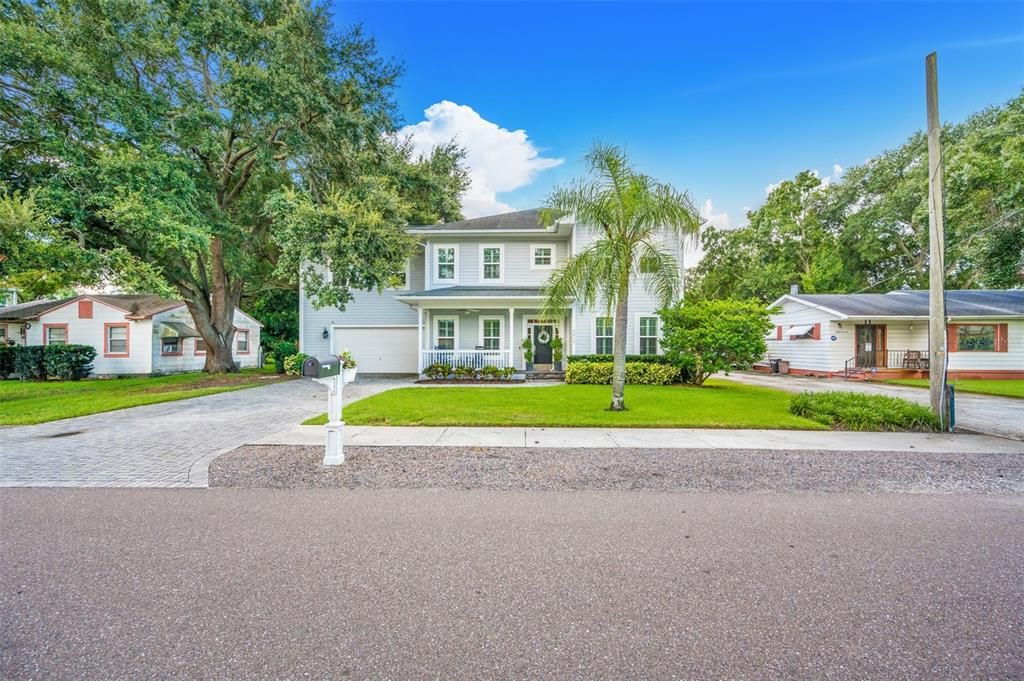 Recently Sold: $1,350,000 (4 beds, 3 baths, 3940 Square Feet)