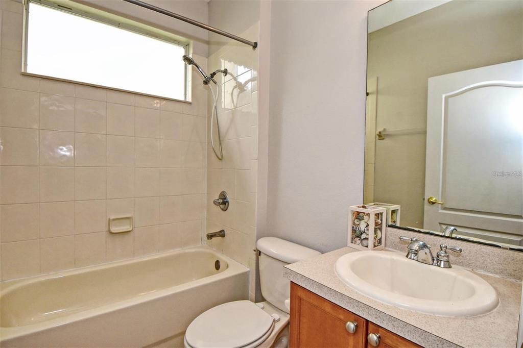 最近租的: $2,600 (4 贝兹, 2 浴室, 2234 平方英尺)