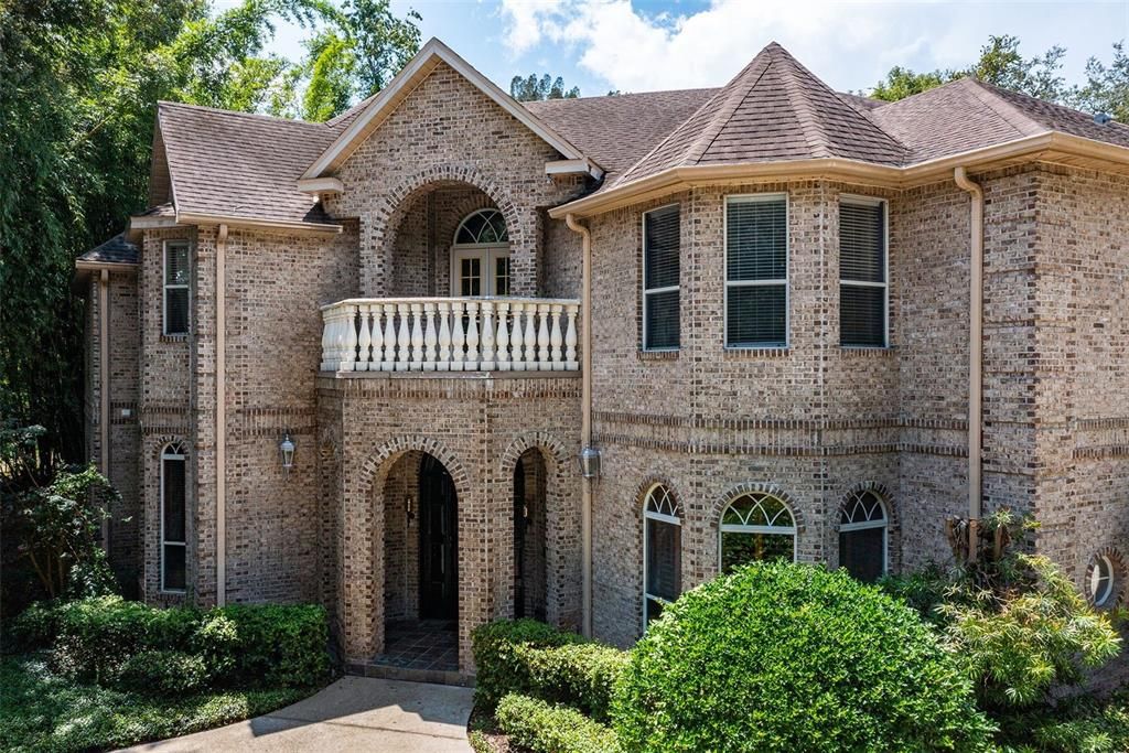 Recently Sold: $999,500 (5 beds, 4 baths, 5481 Square Feet)
