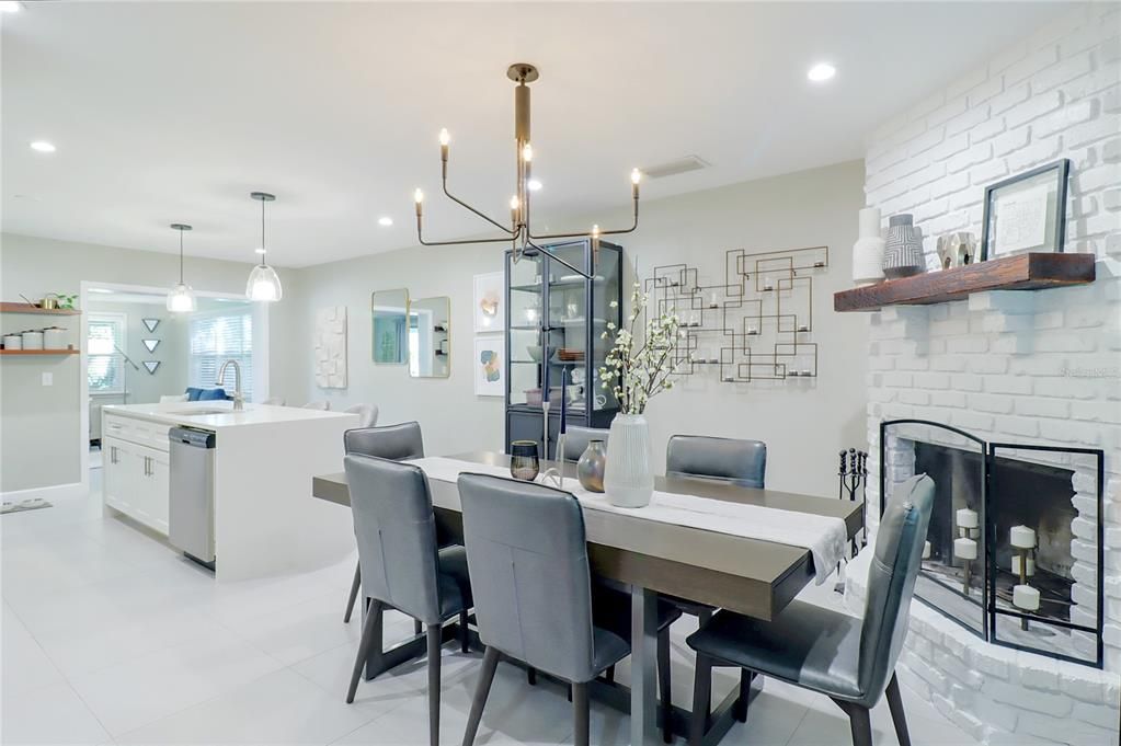Recently Sold: $475,000 (3 beds, 3 baths, 1546 Square Feet)