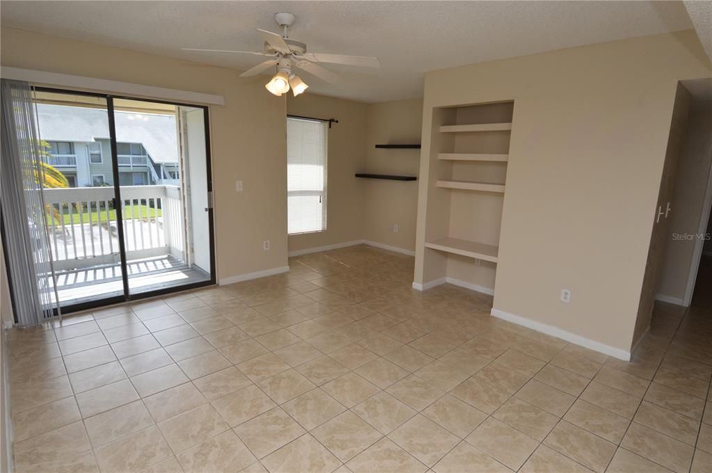 Recently Rented: $1,385 (2 beds, 2 baths, 1000 Square Feet)