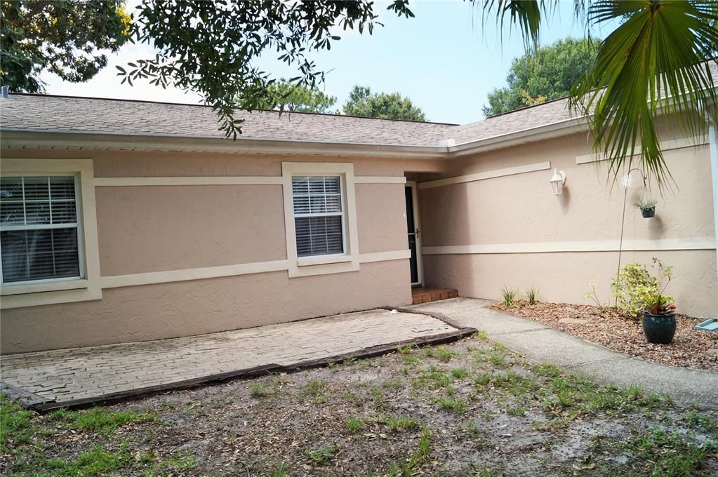Recently Rented: $1,950 (4 beds, 3 baths, 1485 Square Feet)