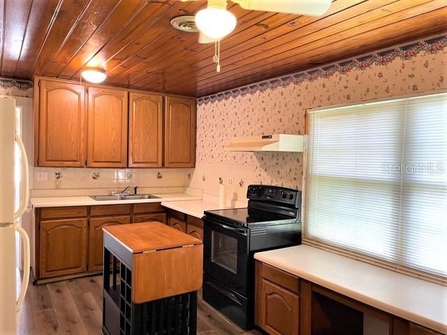 Recently Sold: $119,900 (3 beds, 2 baths, 1040 Square Feet)