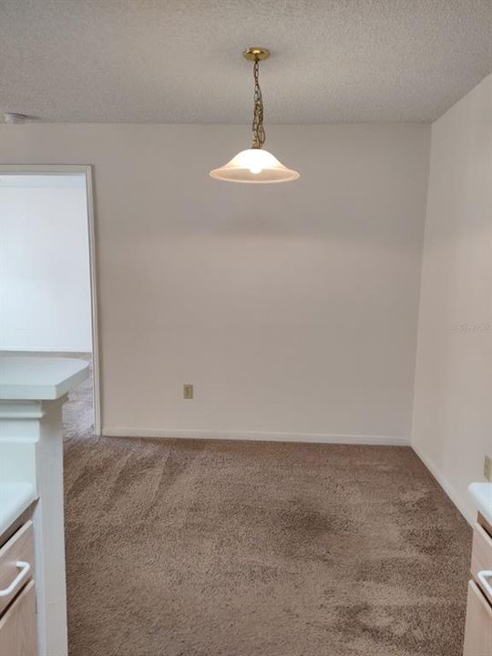 Recently Rented: $1,250 (2 beds, 2 baths, 899 Square Feet)