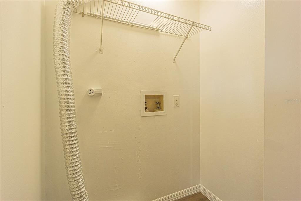 最近租的: $1,395 (2 贝兹, 3 浴室, 1300 平方英尺)