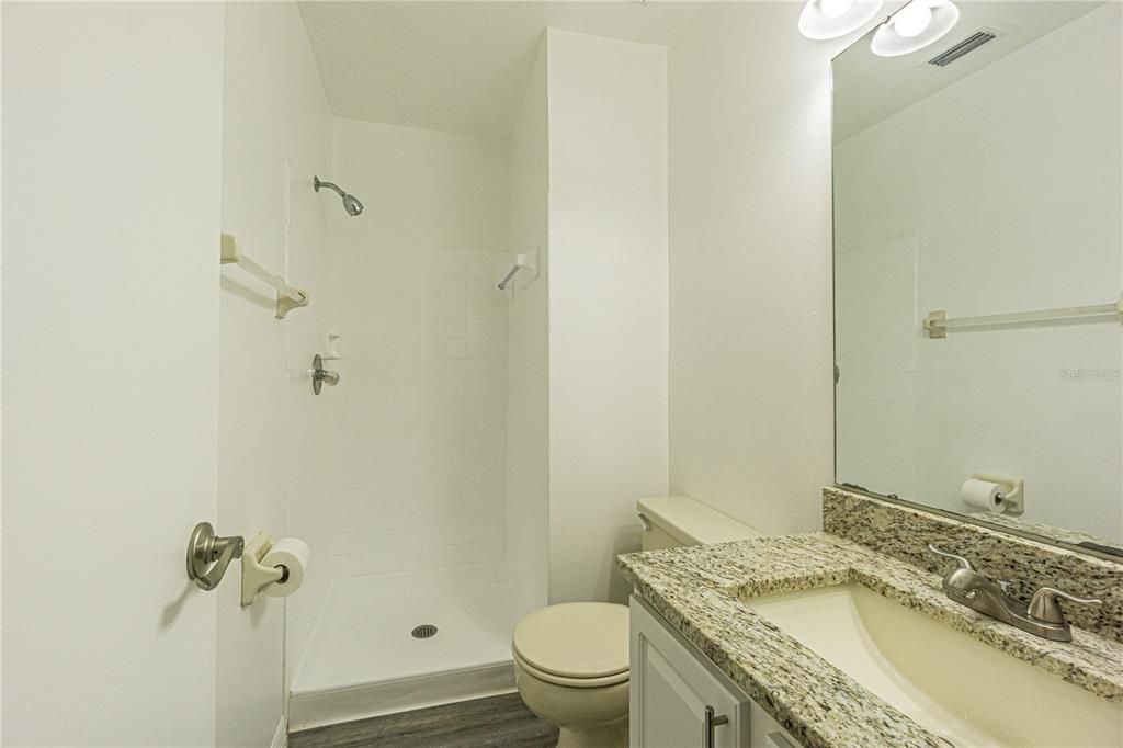 Недавно арендовано: $1,395 (2 спален, 3 ванн, 1300 Квадратных фут)