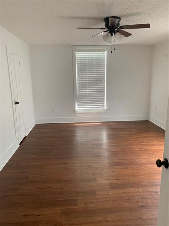 Recently Rented: $900 (1 beds, 1 baths, 700 Square Feet)