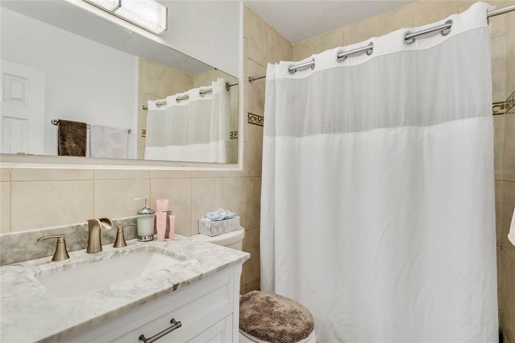最近售出: $369,900 (0 贝兹, 0 浴室, 1826 平方英尺)