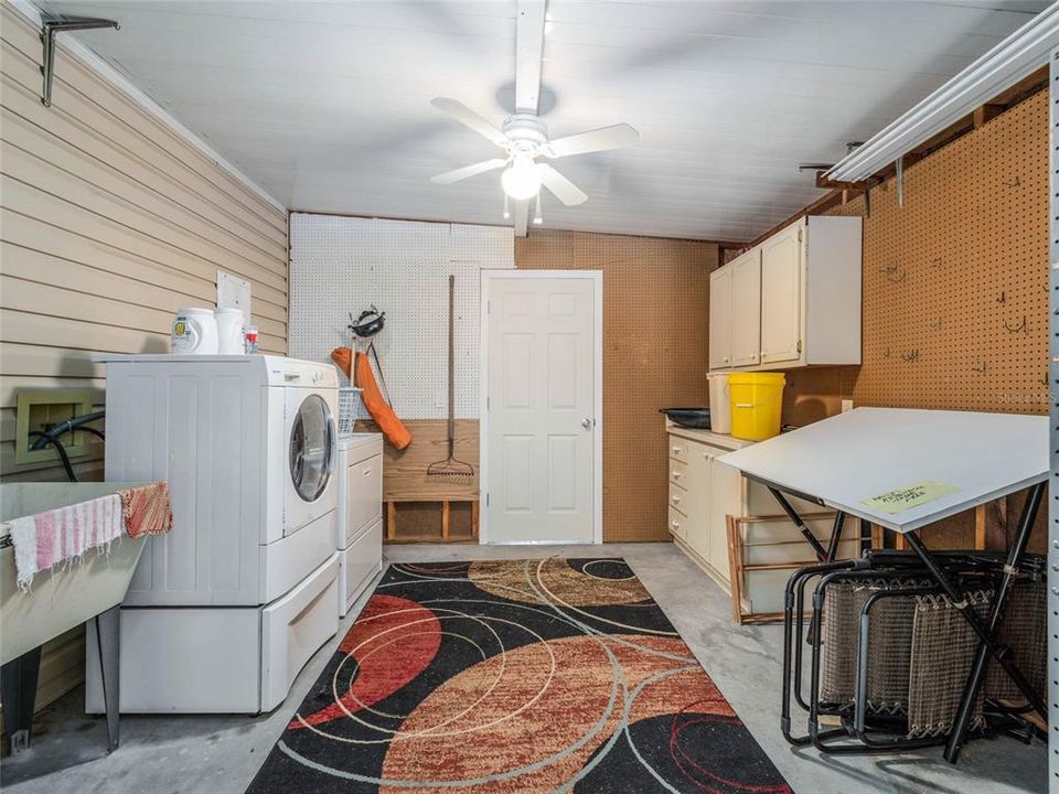 Recently Rented: $1,750 (2 beds, 2 baths, 1513 Square Feet)
