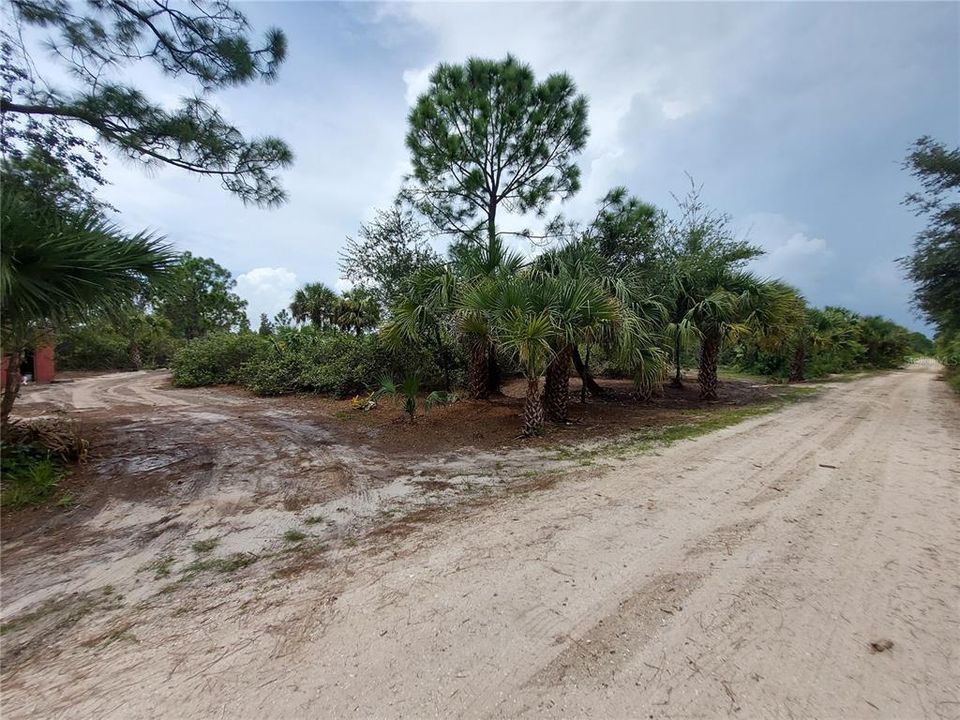 Недавно продано: $85,000 (1.25 acres)
