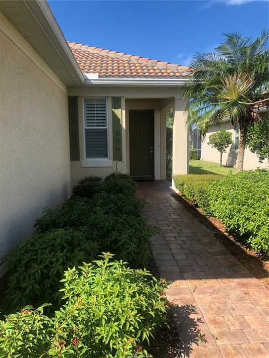 Recently Rented: $3,800 (2 beds, 2 baths, 1398 Square Feet)