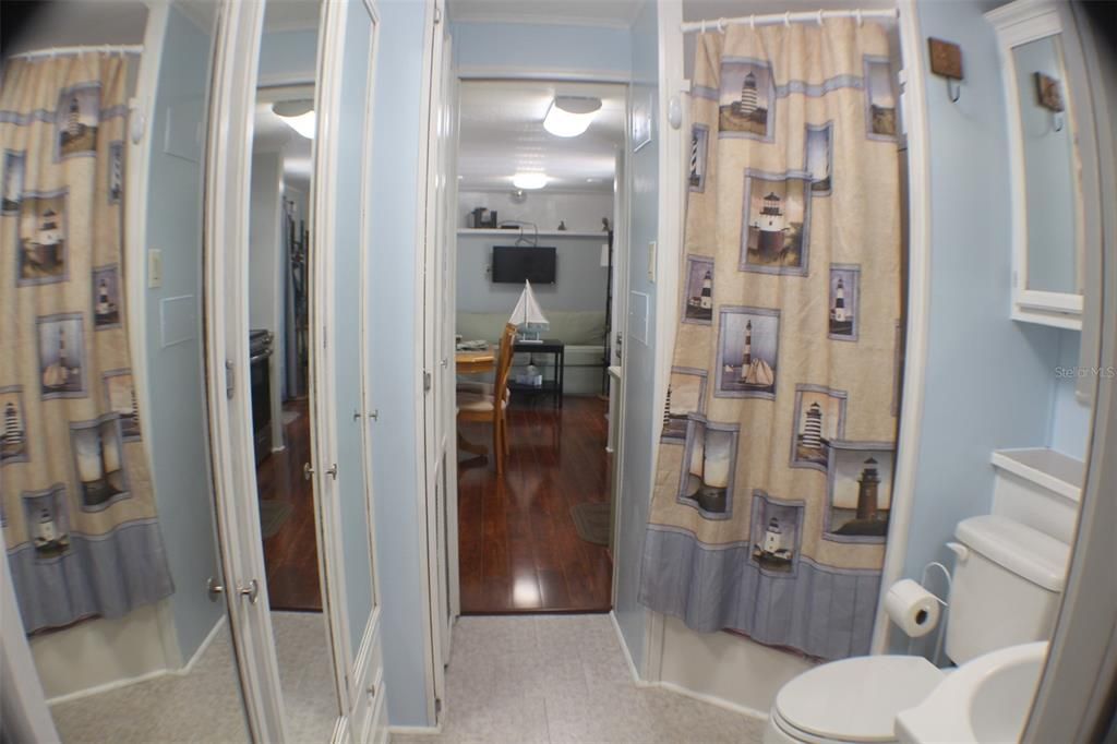 Vendido Recientemente: $180,000 (1 camas, 1 baños, 400 Pies cuadrados)