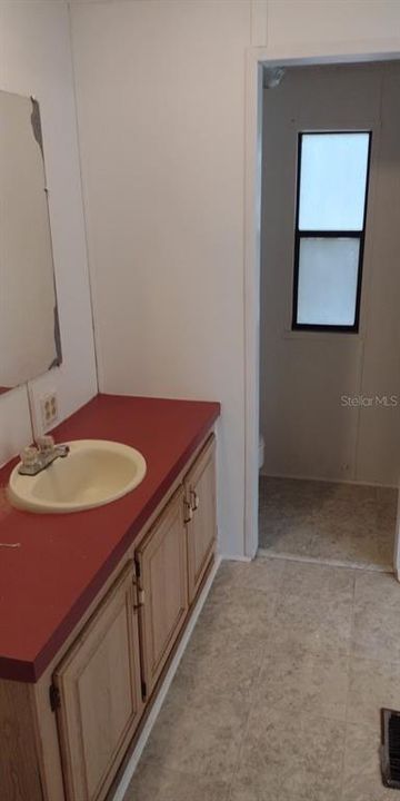 Recently Rented: $1,100 (2 beds, 2 baths, 952 Square Feet)