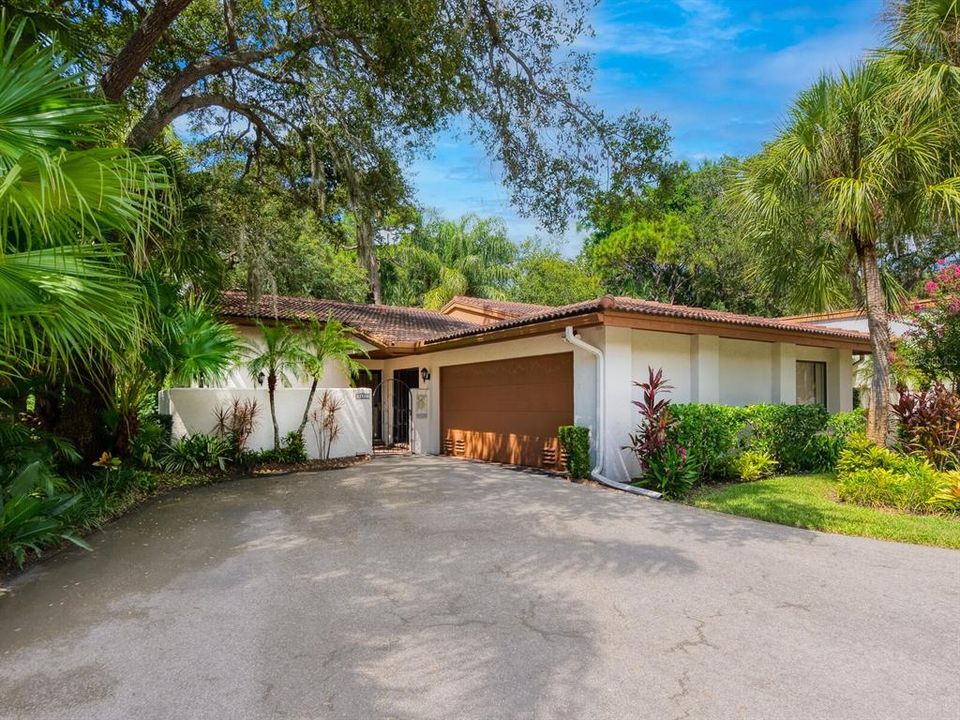 Недавно продано: $339,000 (3 спален, 2 ванн, 1784 Квадратных фут)