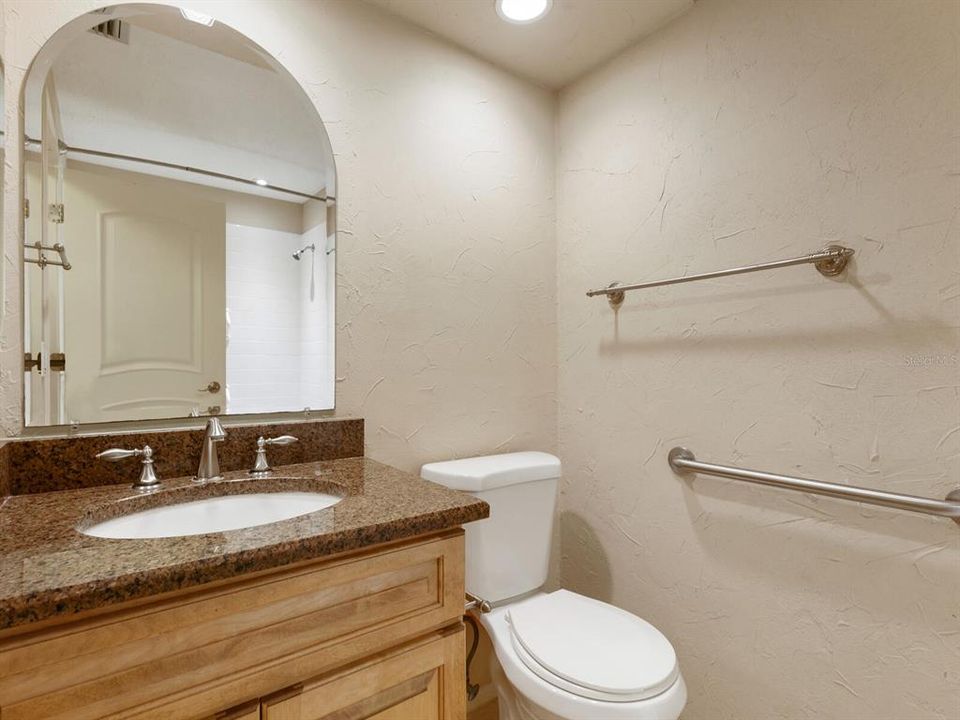 最近售出: $339,000 (3 贝兹, 2 浴室, 1784 平方英尺)