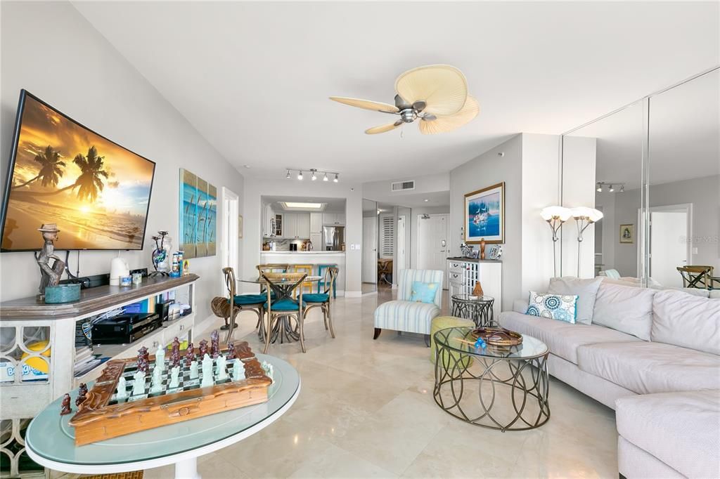 Recently Sold: $859,900 (2 beds, 2 baths, 1377 Square Feet)