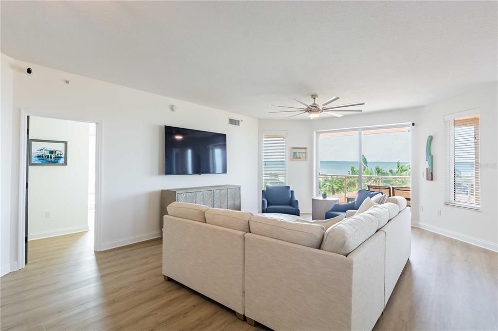 Recently Sold: $1,490,000 (3 beds, 3 baths, 1930 Square Feet)