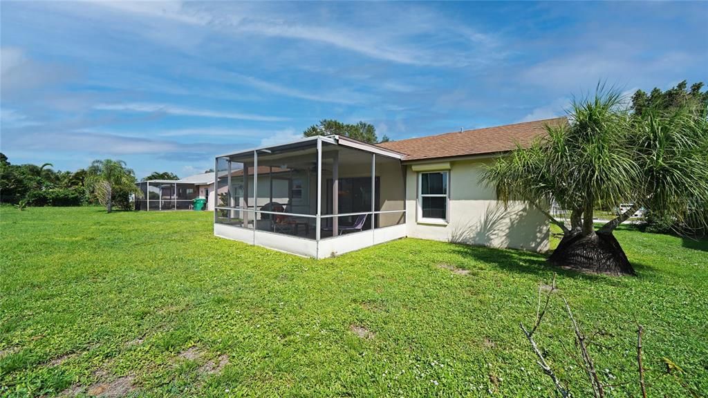 Recently Sold: $185,000 (2 beds, 2 baths, 1052 Square Feet)
