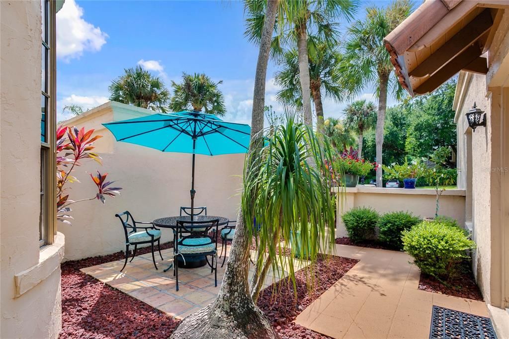 Recently Sold: $239,000 (2 beds, 2 baths, 1525 Square Feet)