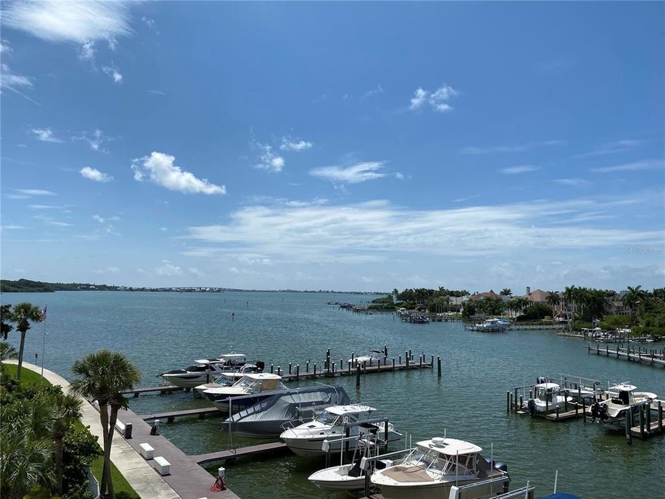Recently Sold: $1,500,000 (2 beds, 2 baths, 2319 Square Feet)