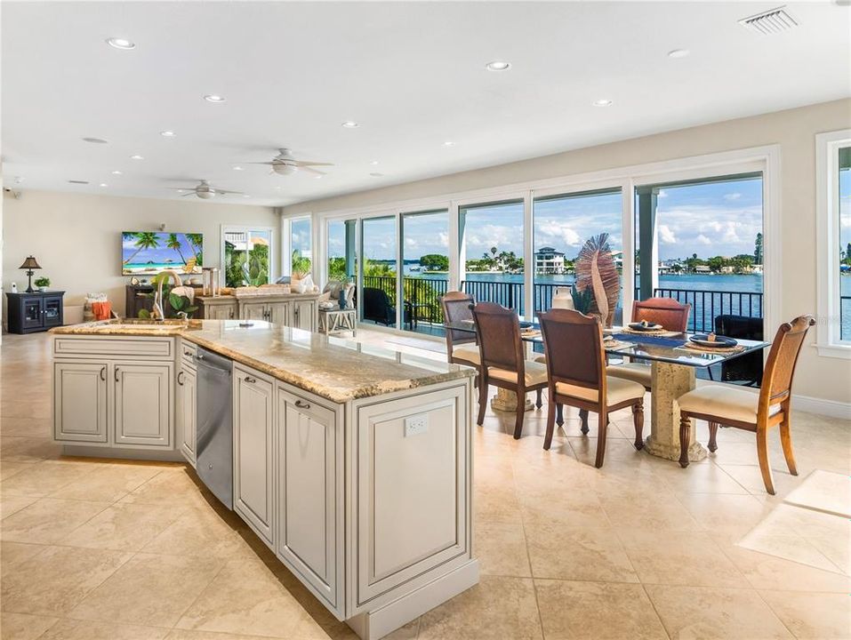 Recently Sold: $3,100,000 (3 beds, 2 baths, 4257 Square Feet)