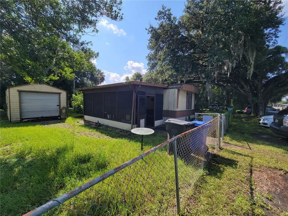 Recently Sold: $75,000 (2 beds, 1 baths, 784 Square Feet)