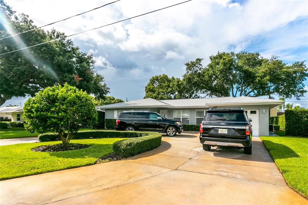 Recently Sold: $485,000 (2 beds, 2 baths, 1194 Square Feet)