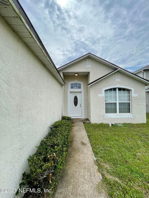 Recently Sold: $290,000 (3 beds, 2 baths, 1502 Square Feet)