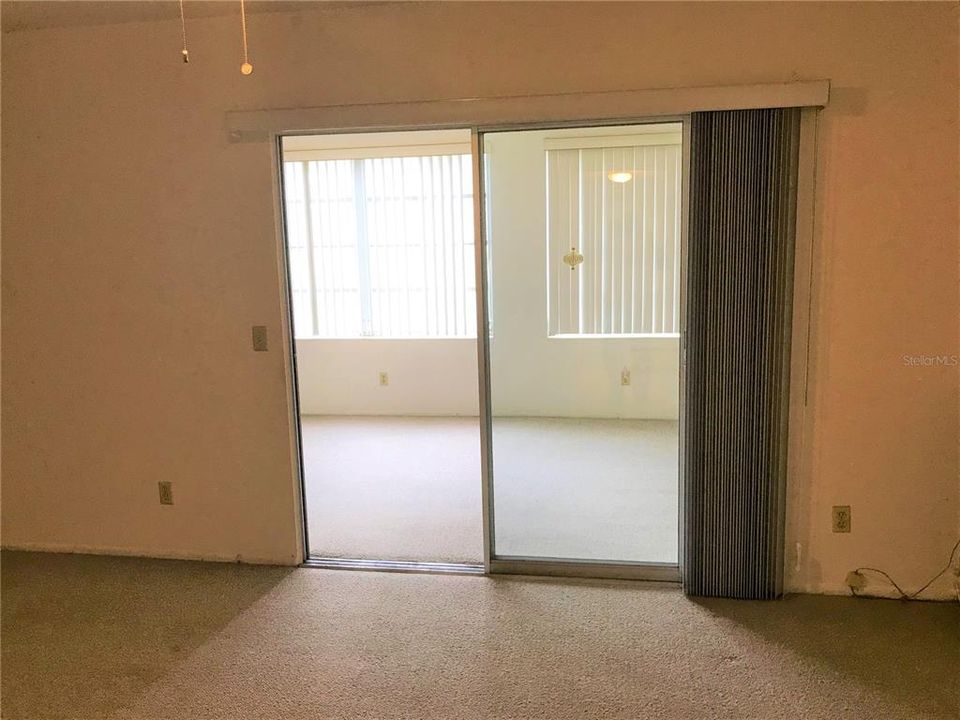 Vendido Recientemente: $79,500 (1 camas, 1 baños, 800 Pies cuadrados)