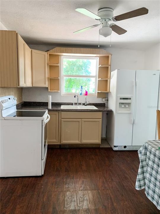 Recently Sold: $125,000 (2 beds, 1 baths, 640 Square Feet)