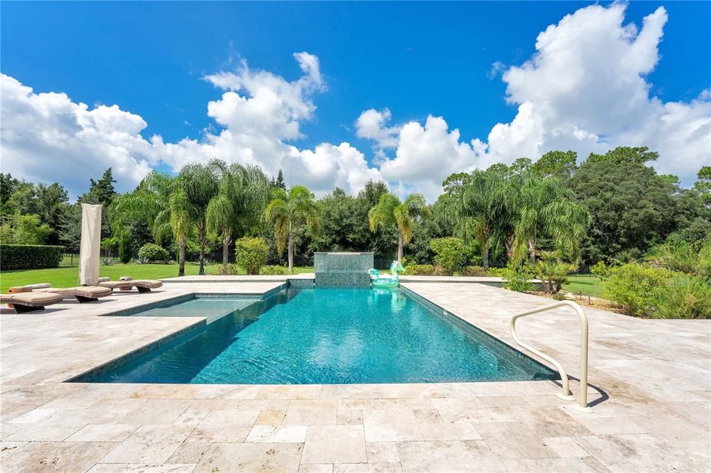 Recently Sold: $1,699,900 (5 beds, 6 baths, 5522 Square Feet)
