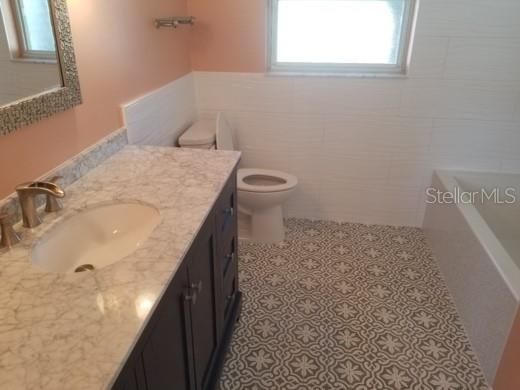 Recently Rented: $2,800 (3 beds, 2 baths, 1403 Square Feet)