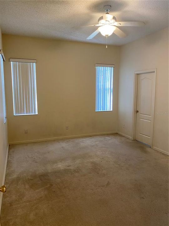 Recently Rented: $2,250 (4 beds, 2 baths, 2032 Square Feet)