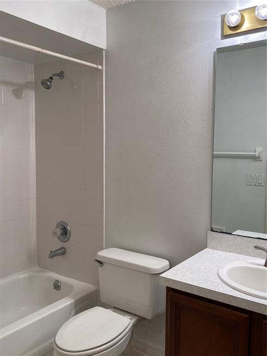 Недавно арендовано: $2,250 (4 спален, 2 ванн, 2032 Квадратных фут)