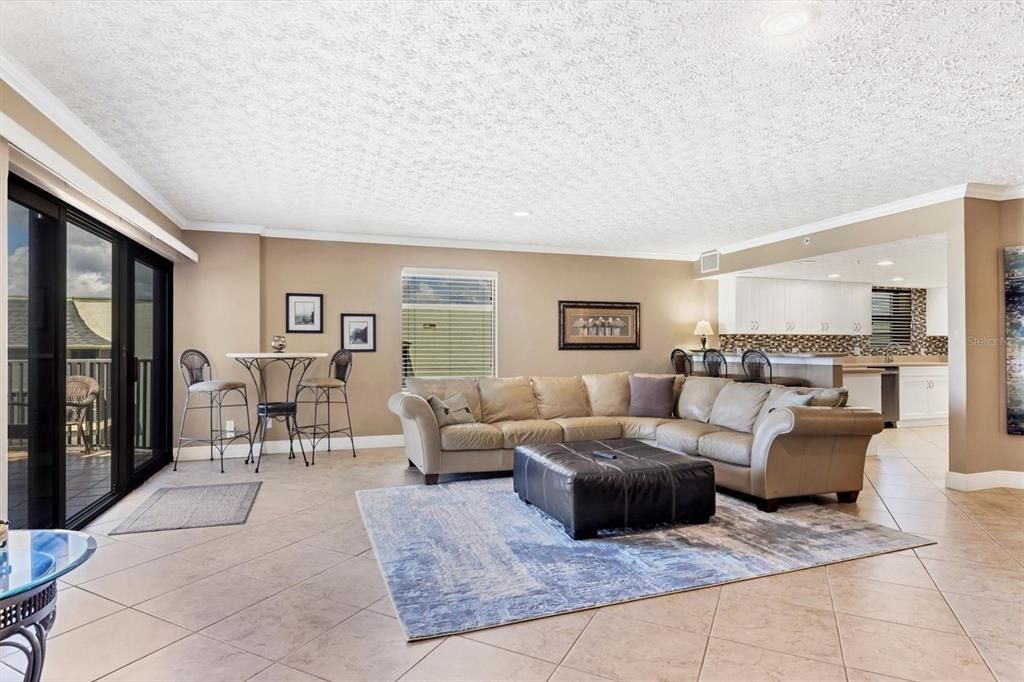 Recently Sold: $1,400,000 (3 beds, 2 baths, 2473 Square Feet)
